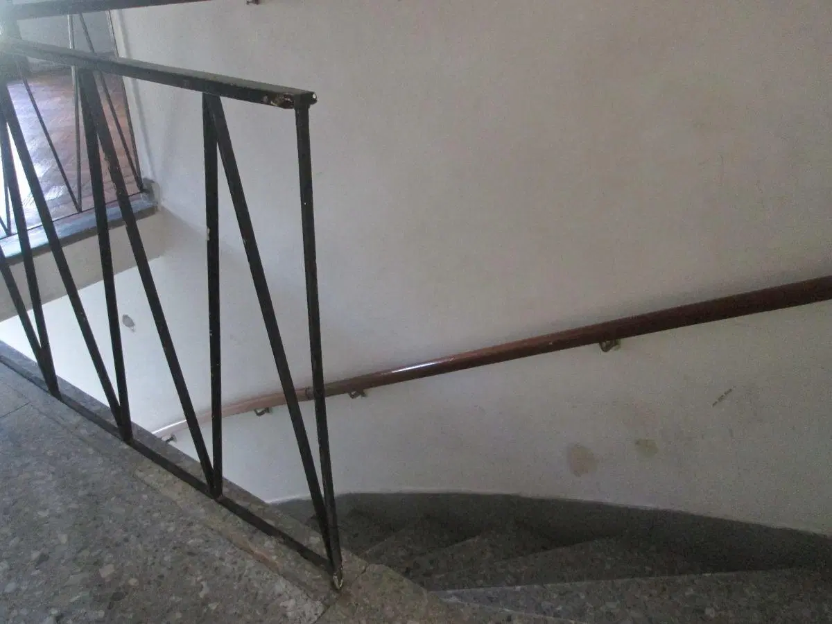 PISO UNICO 4 AMB. + DEP.SERV. TZA. (FALTA PINTURA) 5