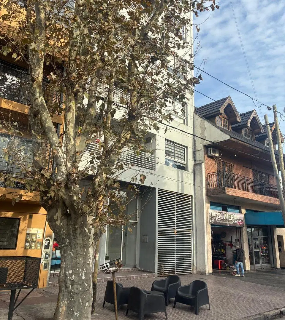 Alquiler - Departamento en Sarandí monoambiente divisible 4