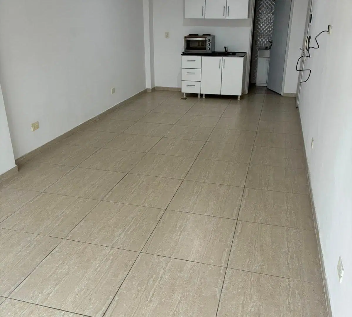 Alquiler - Departamento en Sarandí monoambiente divisible 5