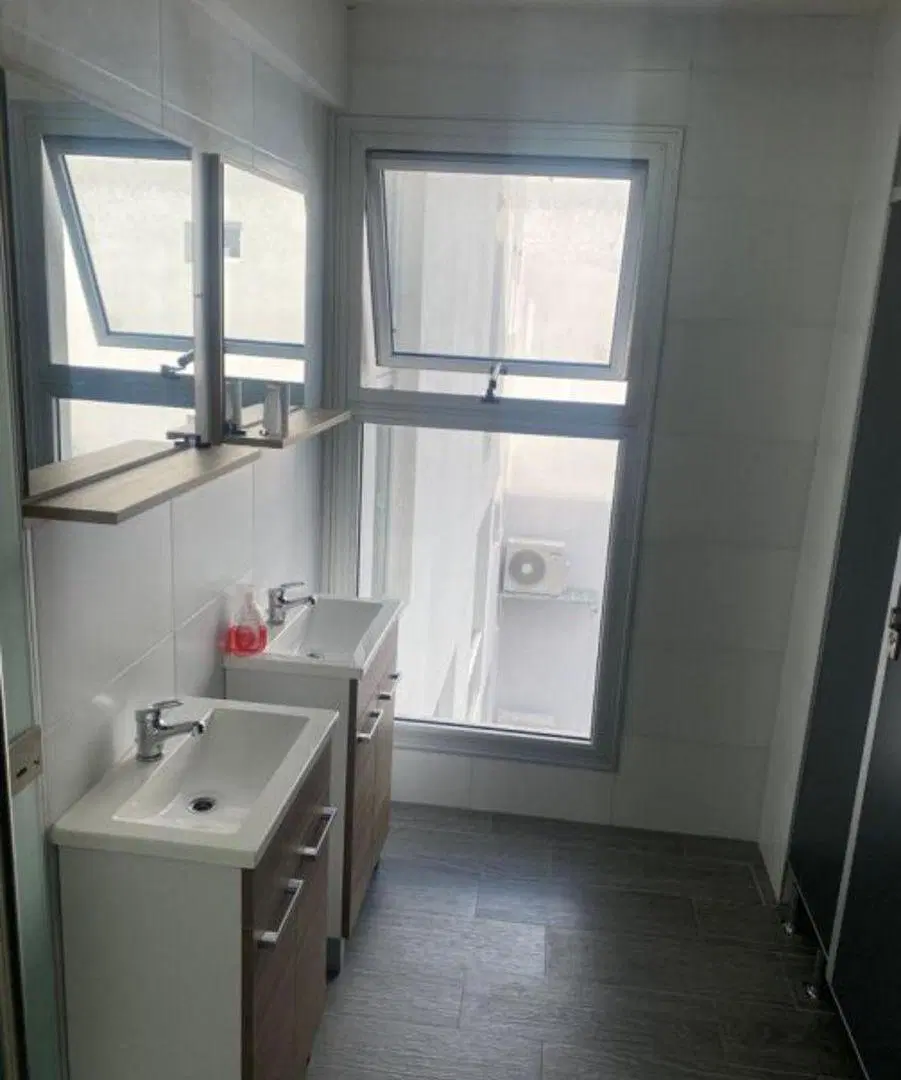 Alquiler - Departamento en Wilde de 2 ambientes en edificio de categoría 4