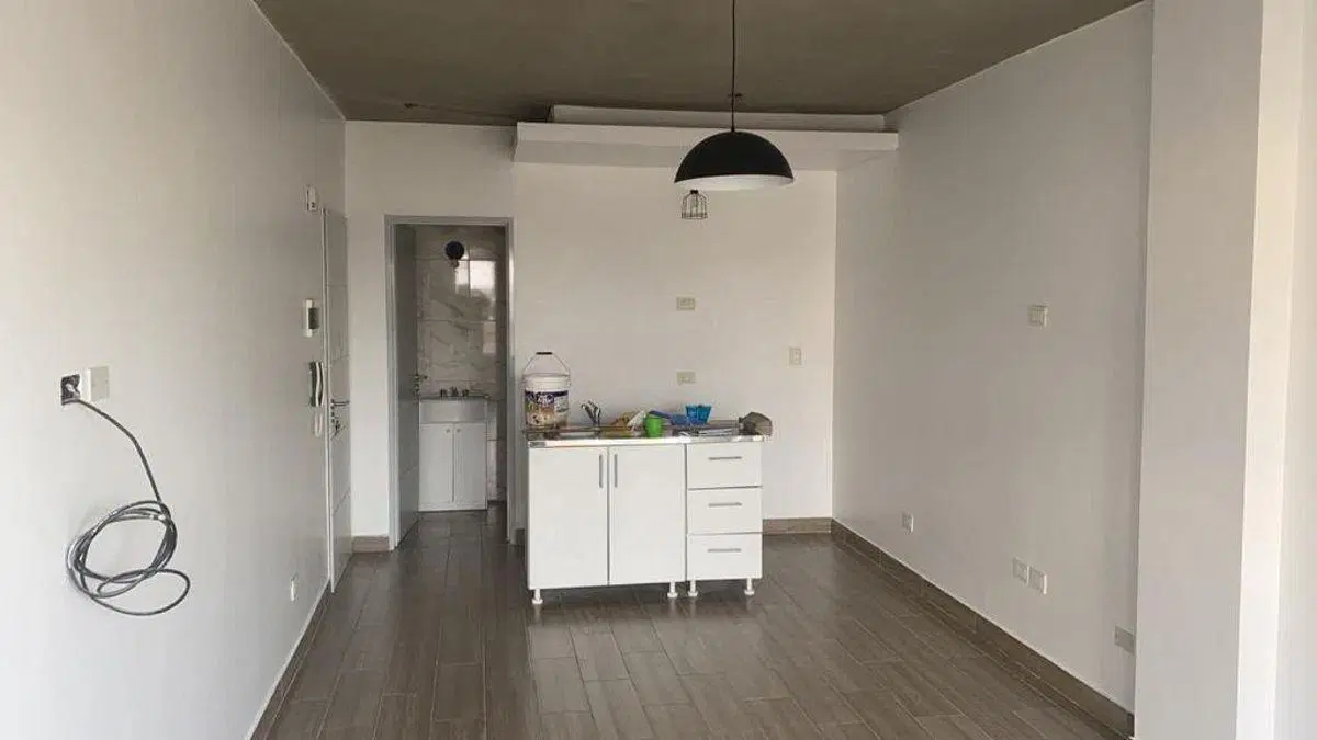 Venta - Departamento en Sarandí monoambiente divisible 5
