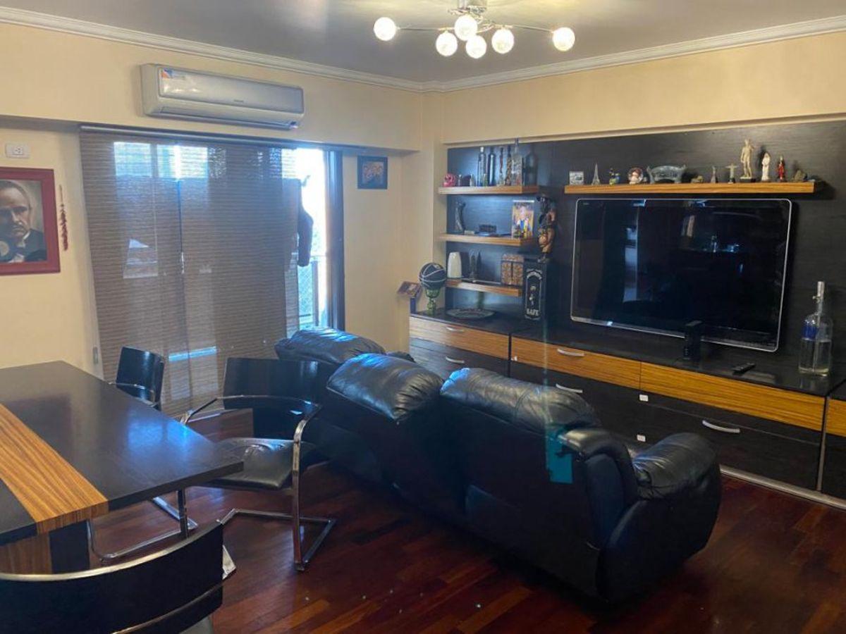 Foto de Venta - Departamento en Avellaneda Centro de 4 ambientes con cochera, imagen 3