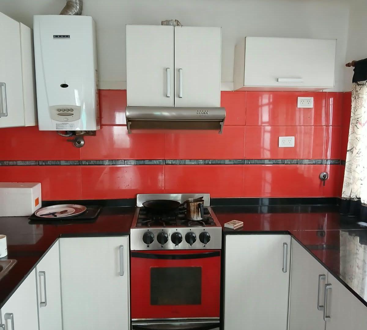 Foto de Alquilo casa interna , de dos dormitorios remodelada a 6 cuadras del, imagen 4