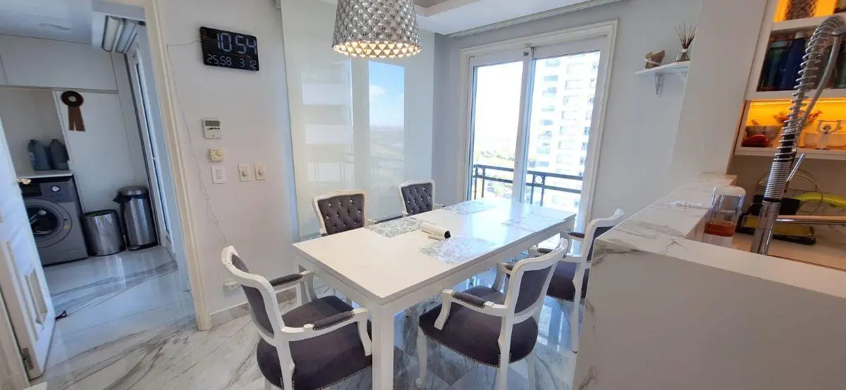 ALQUILER AMOBLADO 4 AMBIENTES CHATEAU PUERTO MADERO CABA 2