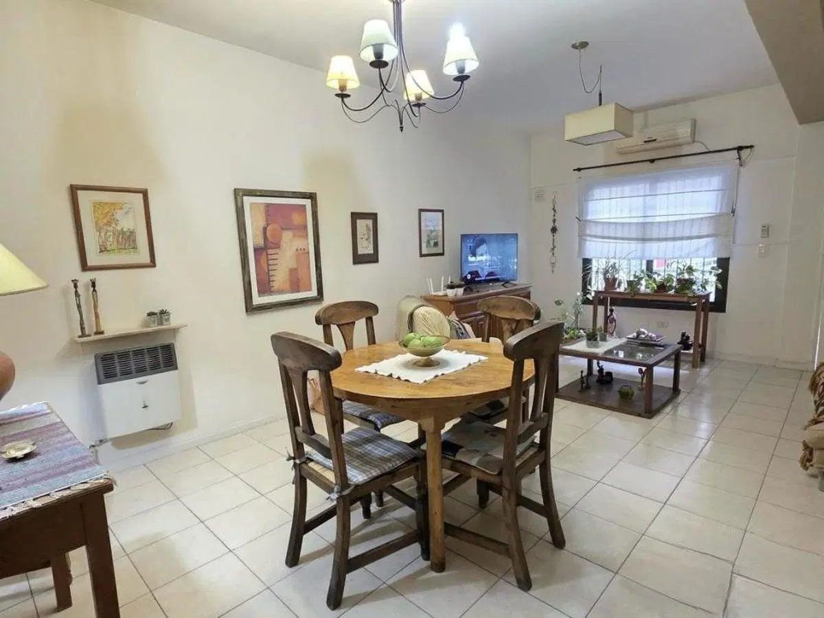 VENDO DEPARTAMENTO EXCELENTE UBICACIÓN!! 4