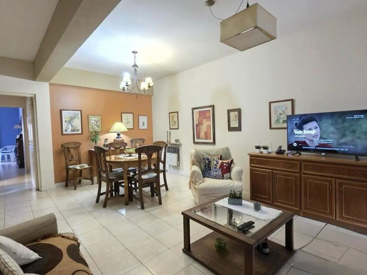 VENDO DEPARTAMENTO EXCELENTE UBICACIÓN!! 2
