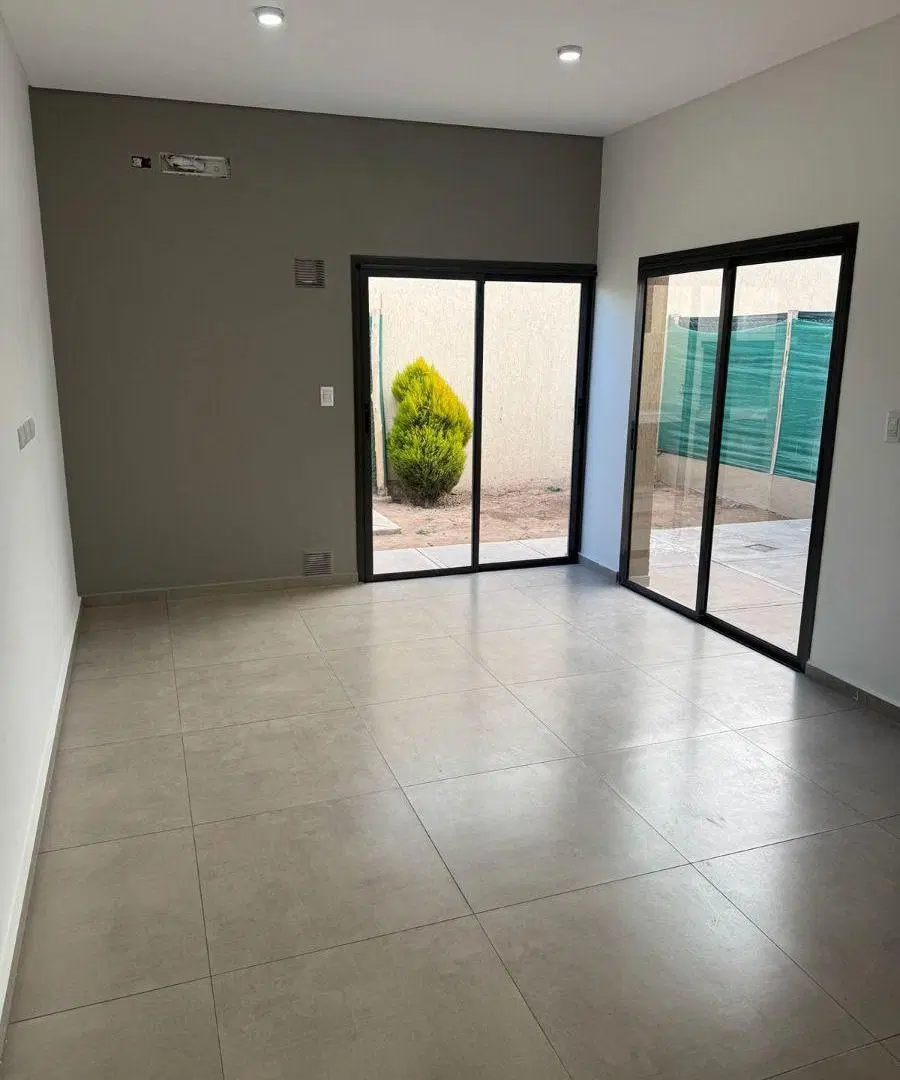 VENTA DE CASA EXCELENTE OPORTUNIDAD!! 3