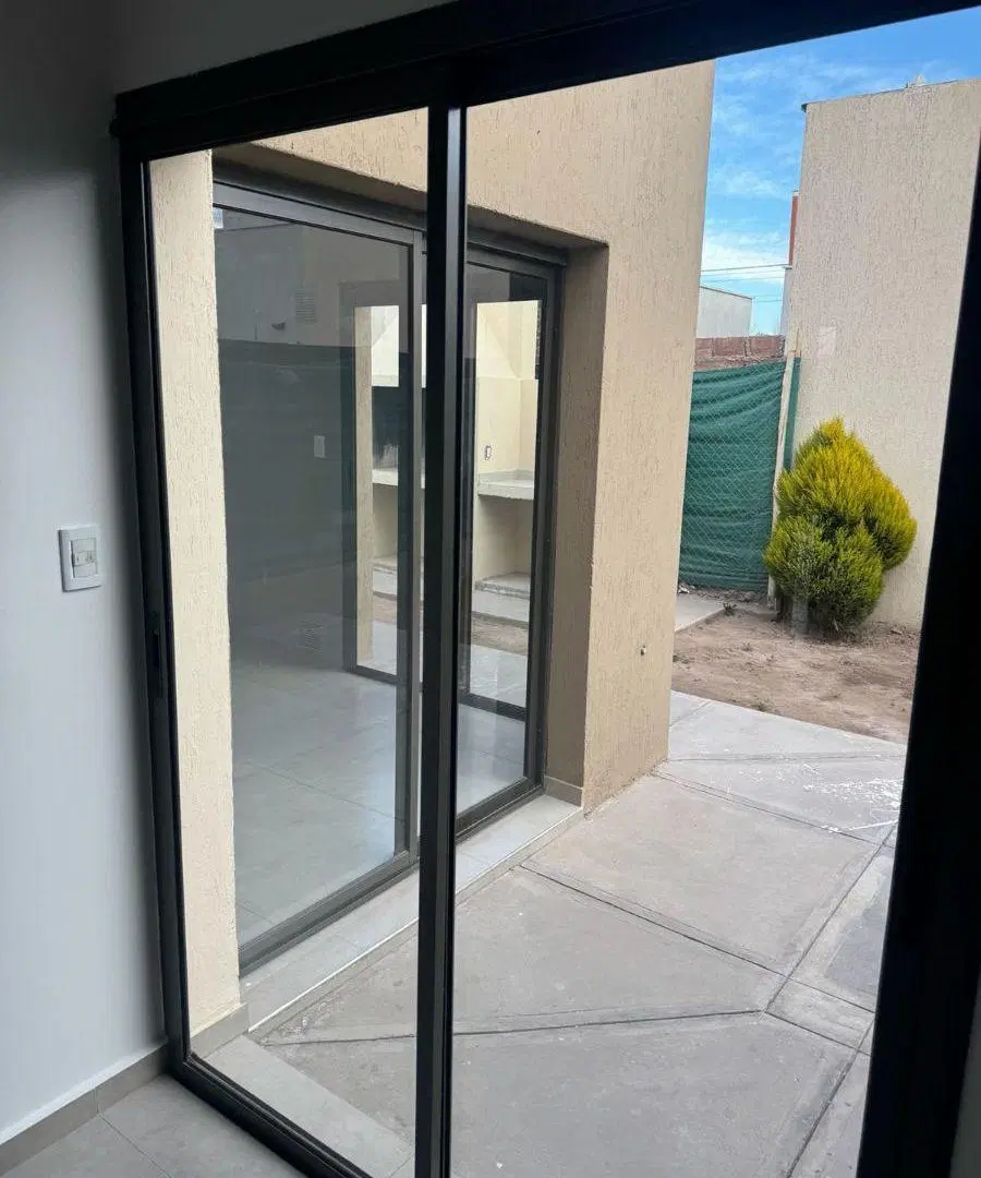 VENTA DE CASA EXCELENTE OPORTUNIDAD!! 5