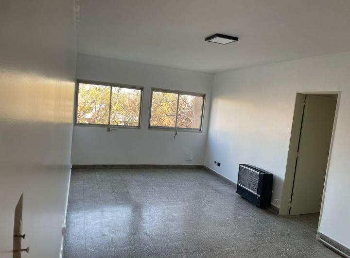 Dueño vende Departamento Barrio Unimev 4
