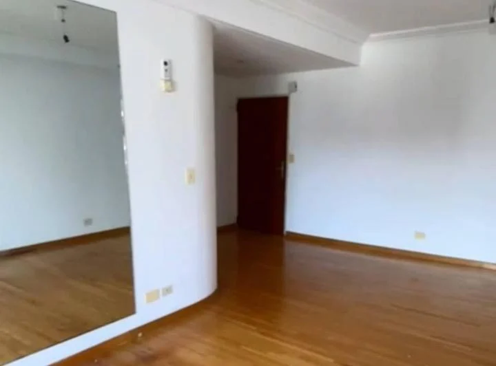 Villa urquiza Dpto semipiso 4amb con cochers 1