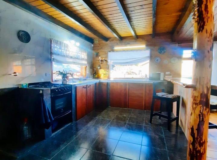 Casa/Cabaña alquiler temporario para Familias/Amigos capacidad para 6 personas 2
