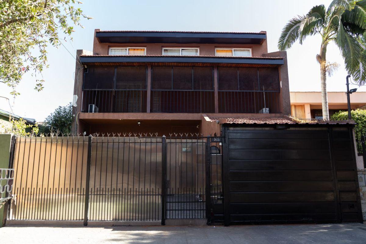 VENTA CASA 4 AMBIENTES. TEMPERLEY