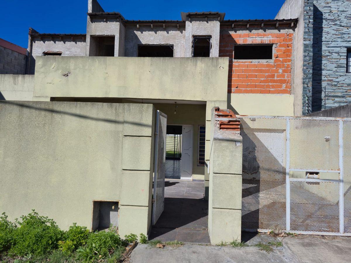 VENTA CASA 4 AMBIENTES. LUIS GUILLON A RECICLAR
