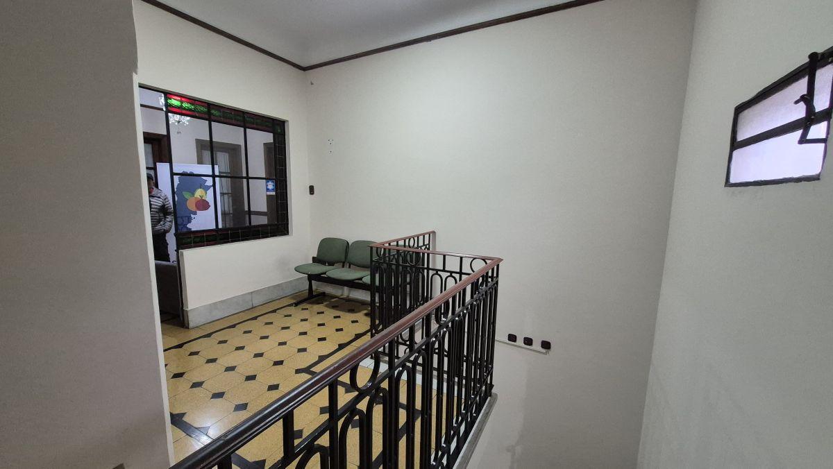 Foto de Oficina comercial de 90 m² en alquiler en Lomas de Zamora, imagen 4