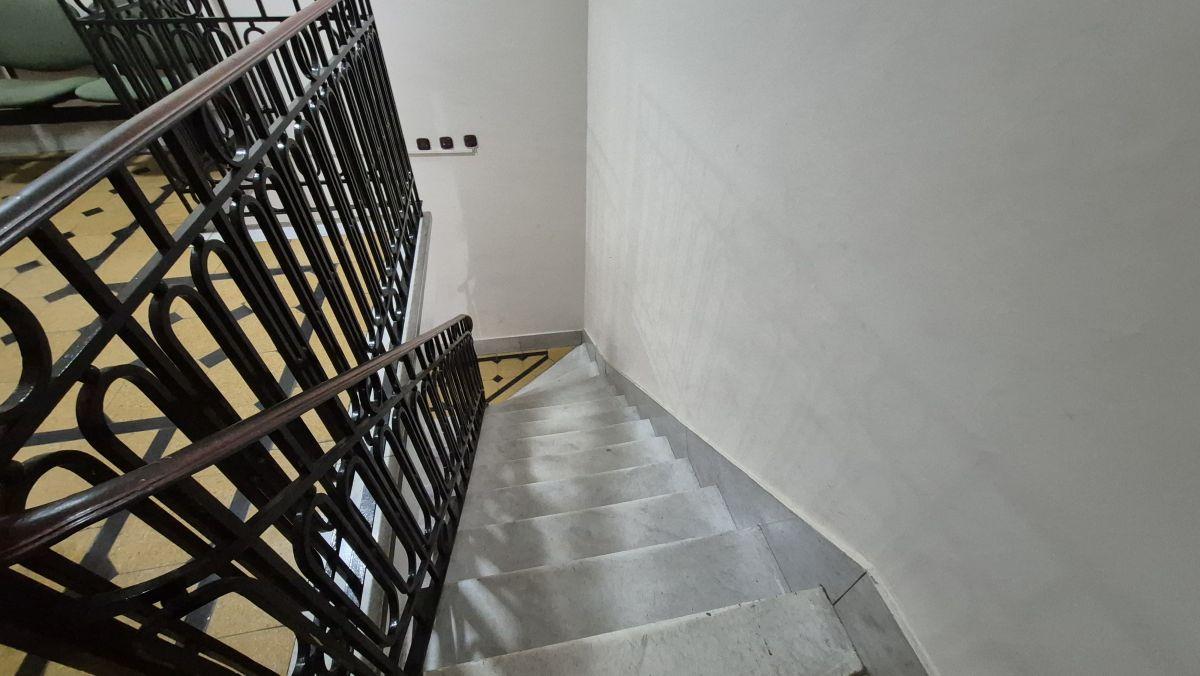 Foto de Oficina comercial de 90 m² en alquiler en Lomas de Zamora, imagen 2