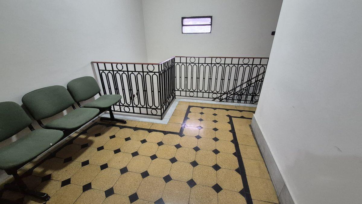 Foto de Oficina comercial de 90 m² en alquiler en Lomas de Zamora, imagen 3