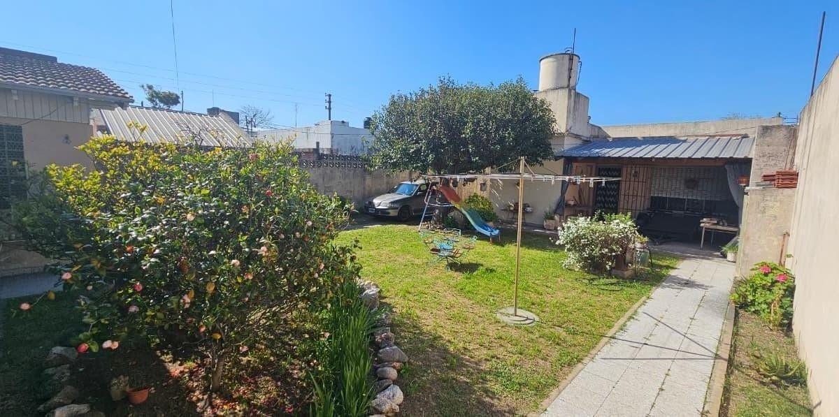 Foto de CASA 3 AMBIENTES EN VENTA – BANFIELD – APTO CRÉDITO, imagen 1