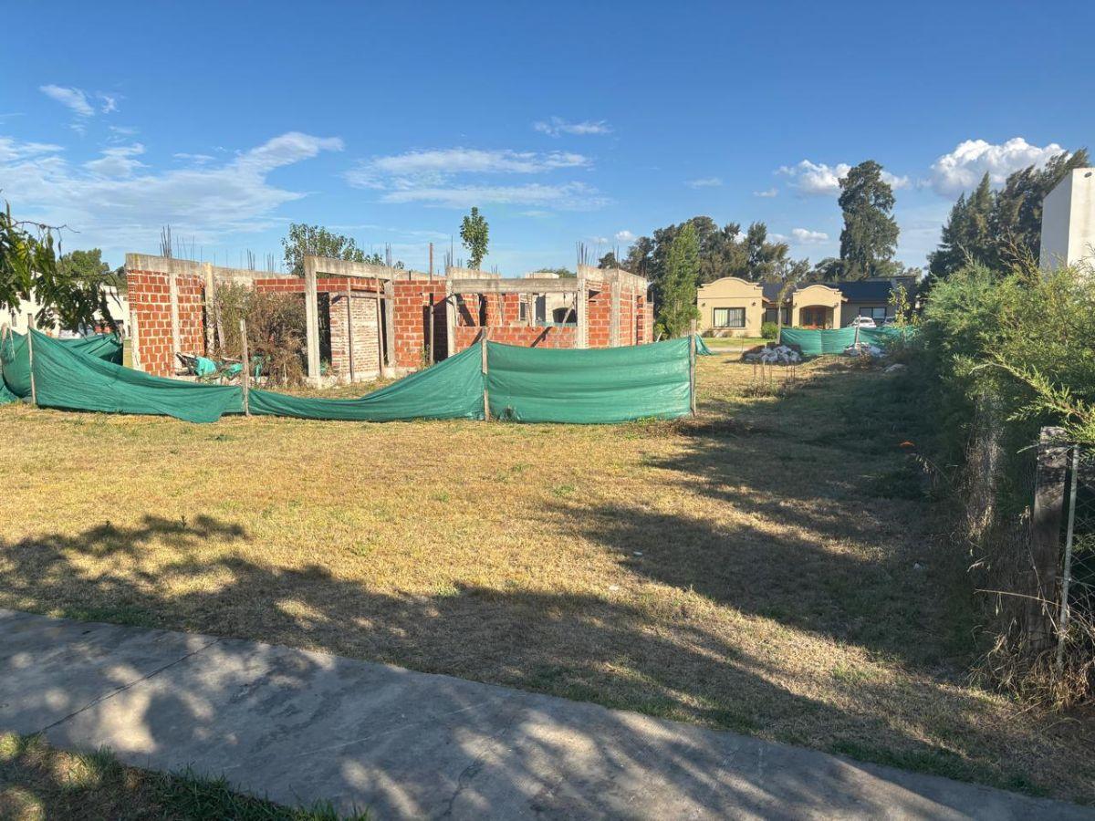 Foto de CASA EN VENTA 4 AMBIENTES A TERMINAR – CAMPO DAROMY – SAN VICENTE, imagen 4