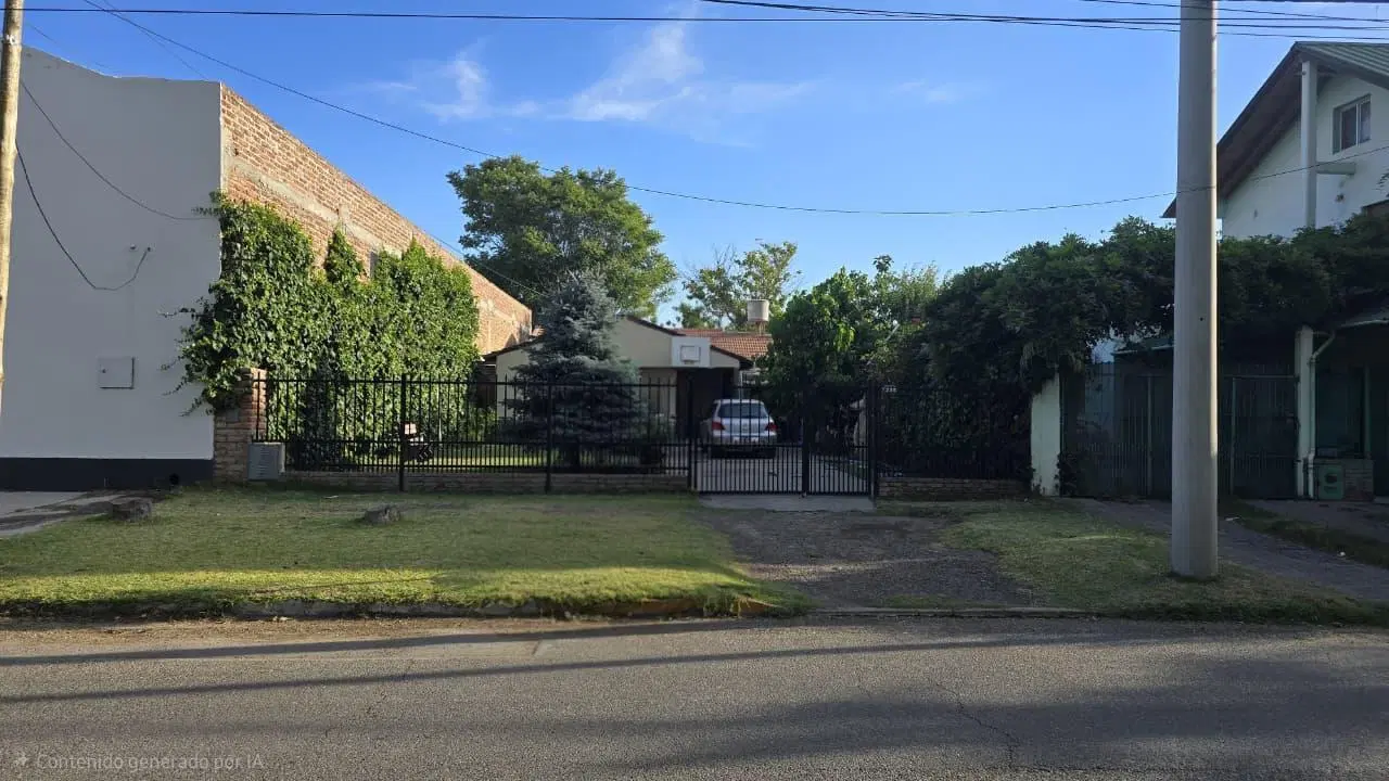 VENTA DE CASA EN BARRIO CENTRO 2