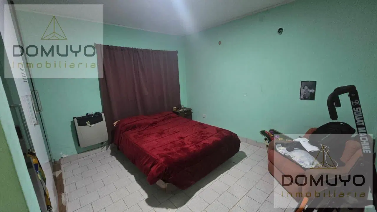 VENTA DE CASA EN BARRIO CENTRO 4