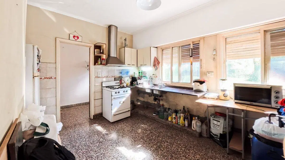 VENTA CASA 2 AMB CON PARQUE RANELAGH 3