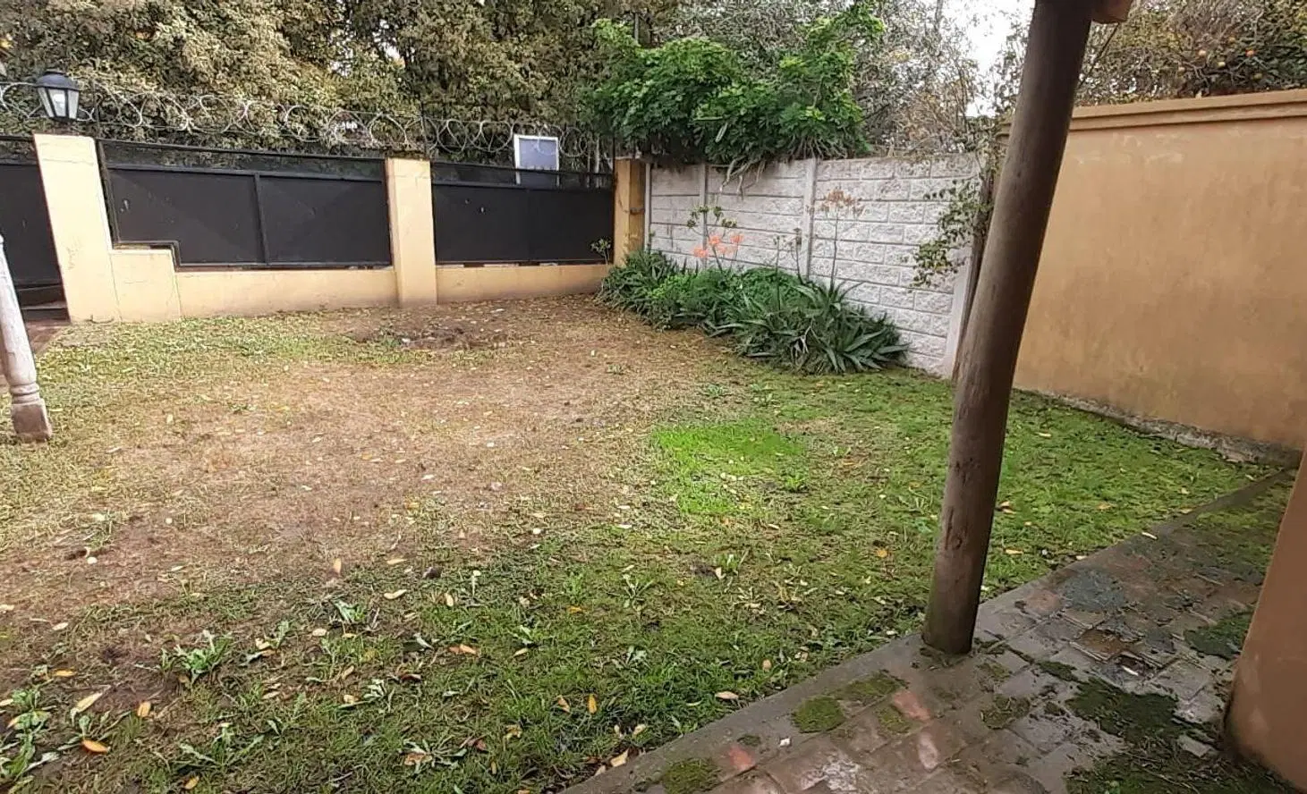 Venta casa 3 ambientes Paso del Rey Pileta Quincho 4