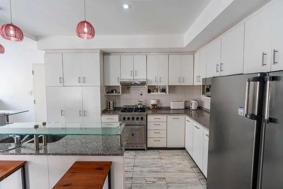 VENTA Casa 5 ambientes Parque Avellaneda pileta 4