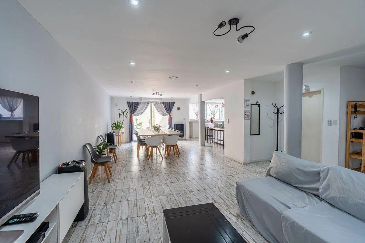 VENTA Casa 5 ambientes Parque Avellaneda pileta 3