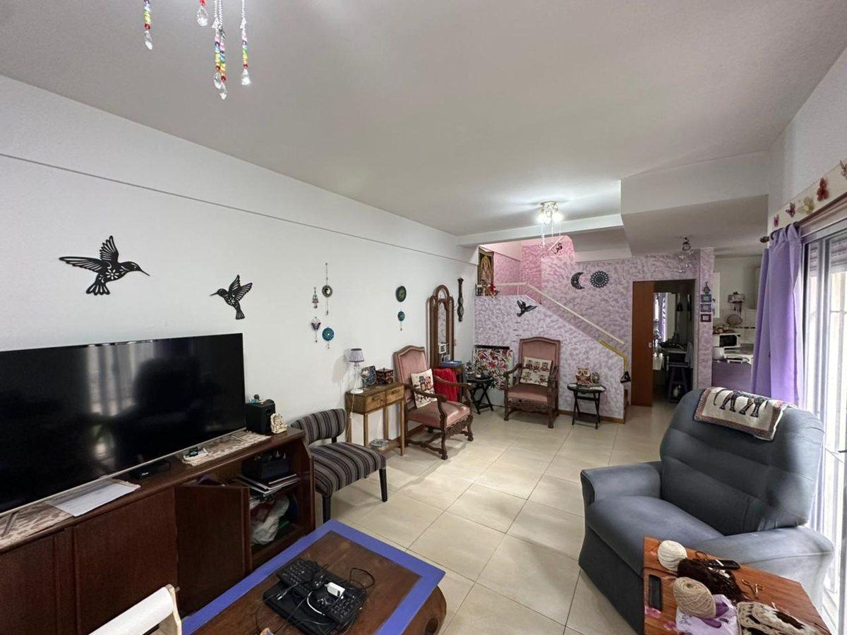 Venta PH 4 Ambientes Coghlan Patio