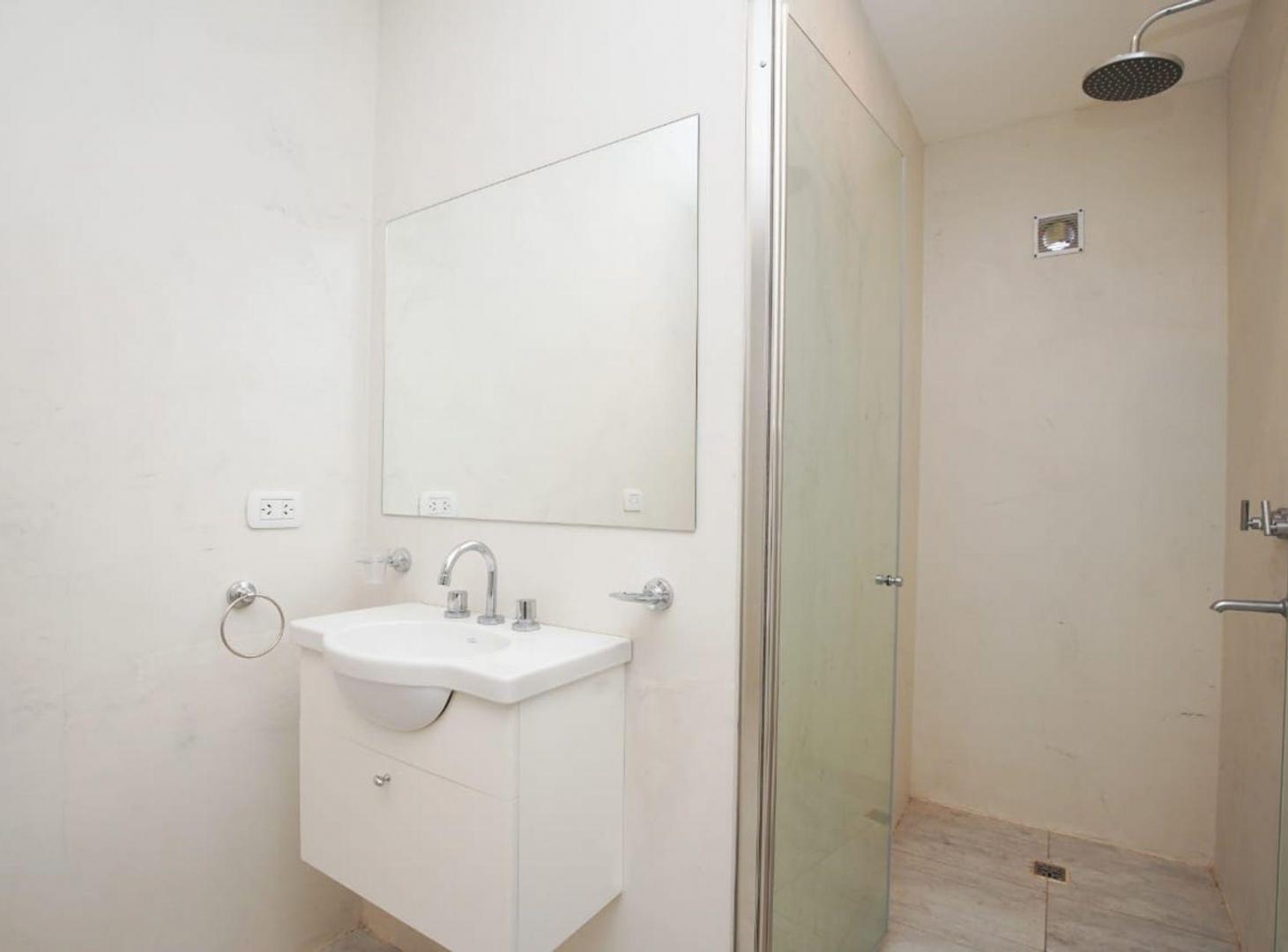 Foto de Duplex 3 ambientes venta De Vicenzo, imagen 5