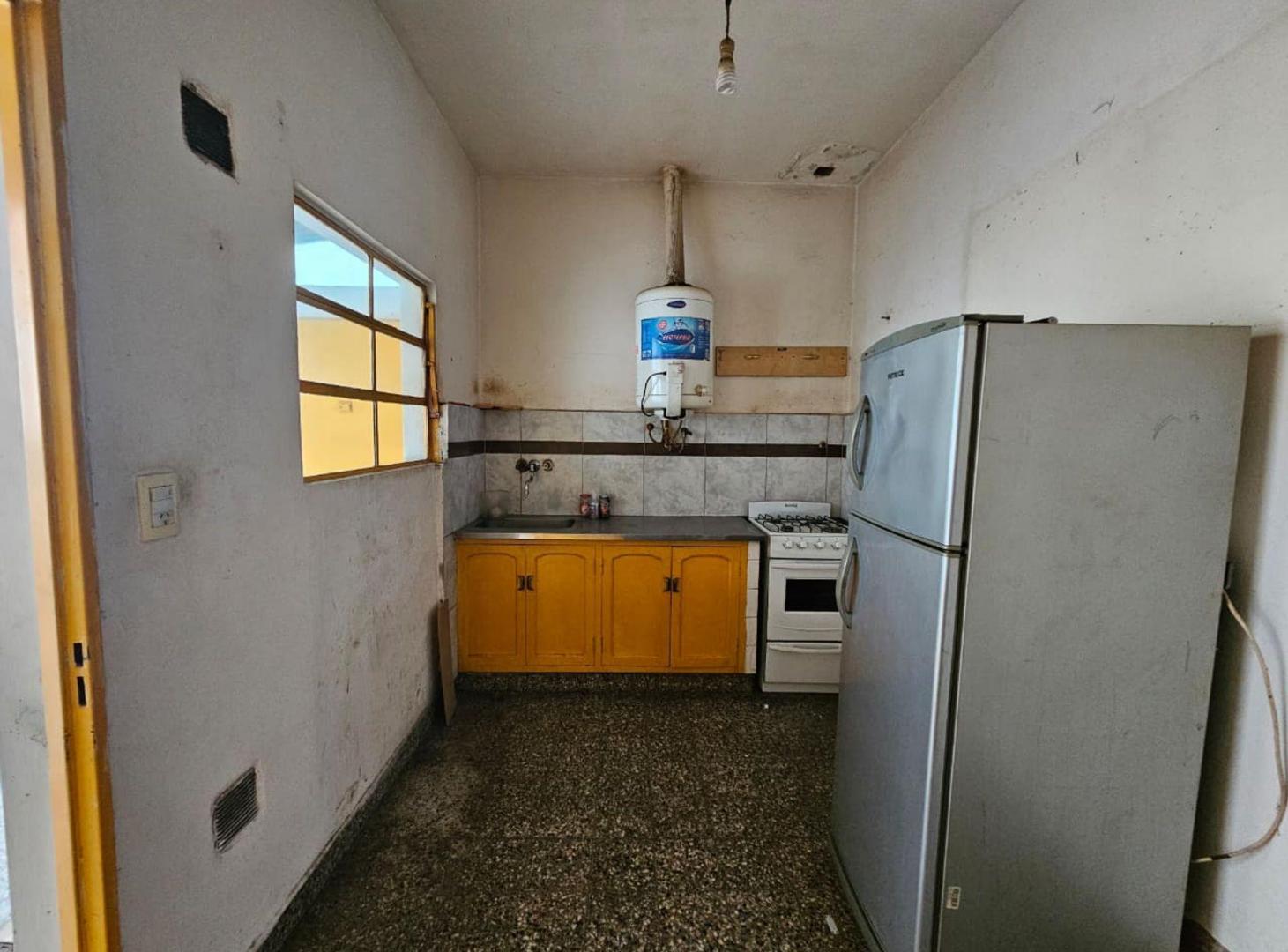 Foto de VENTA PH 54 m² C/ PATIO A REFACCIONAR SIN EXPENSAS, imagen 1