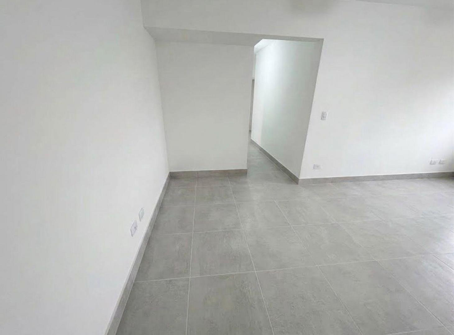 Foto de VENTA 4 AMBIENTES PARQUE PATRICIOS CABA, imagen 3