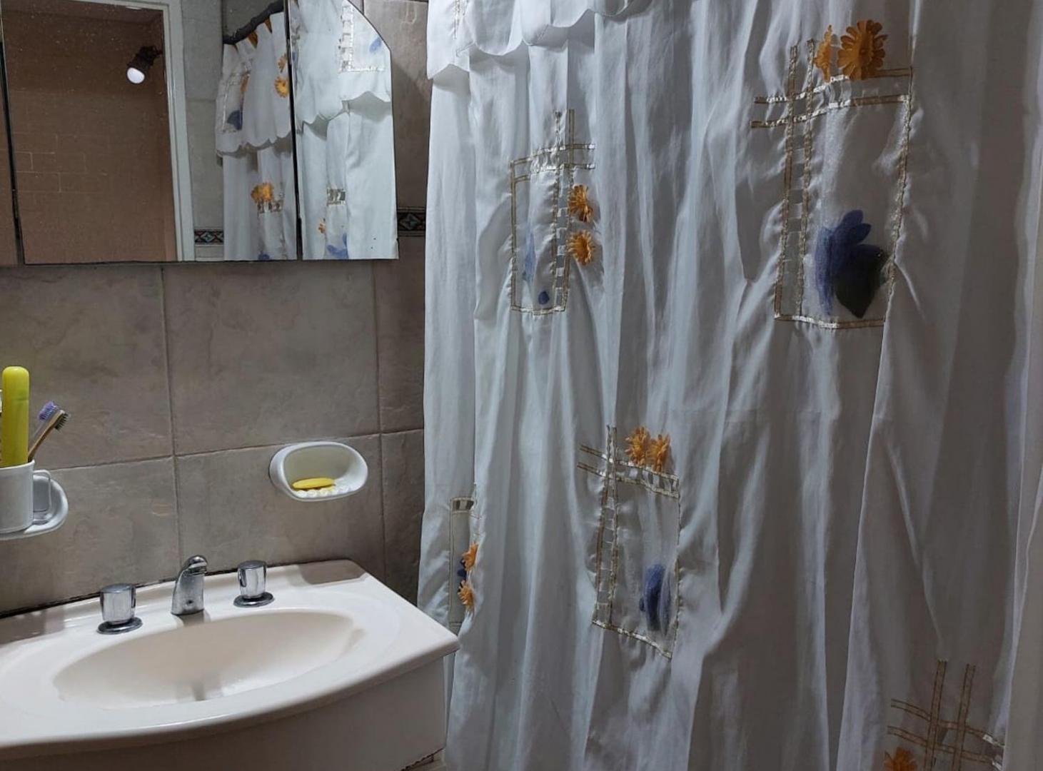 Foto de Venta de Triplex en Ramos Mejía, Buenos Aires, imagen 2