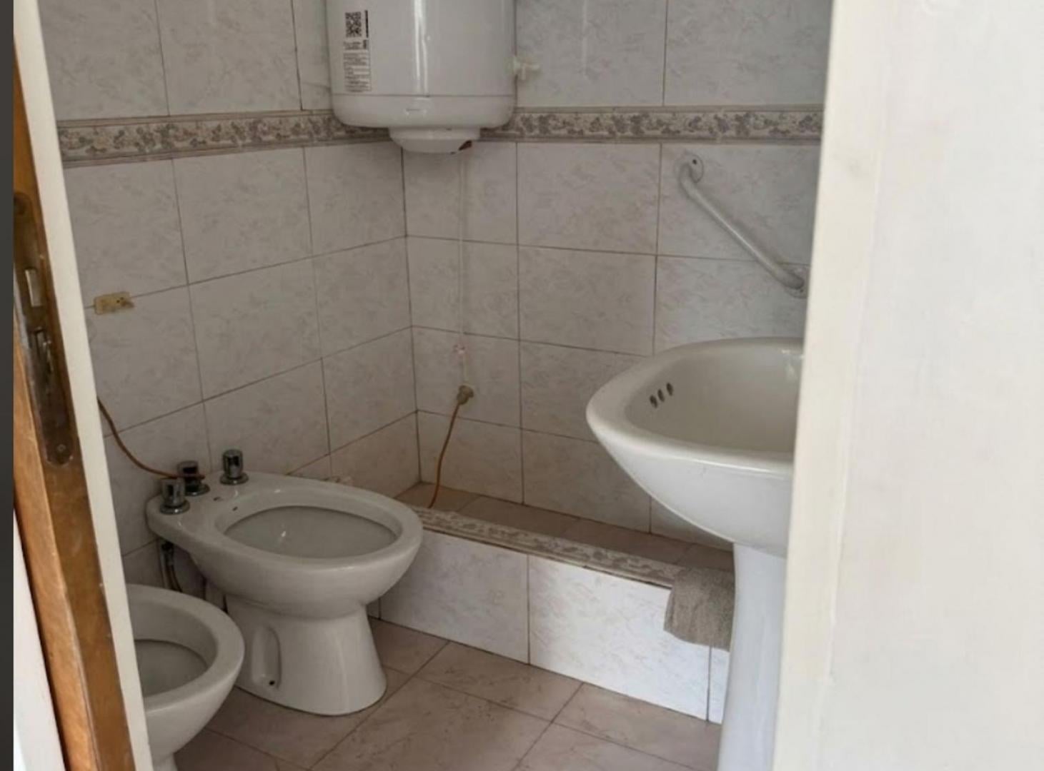 Foto de PARQUE PATRICIOS LOCAL CON VIVIENDA OPORTUNIDAD, imagen 2