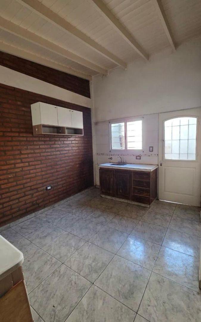 Foto de DUPLEX 3 AMBIENTES CON COCHERA, imagen 1