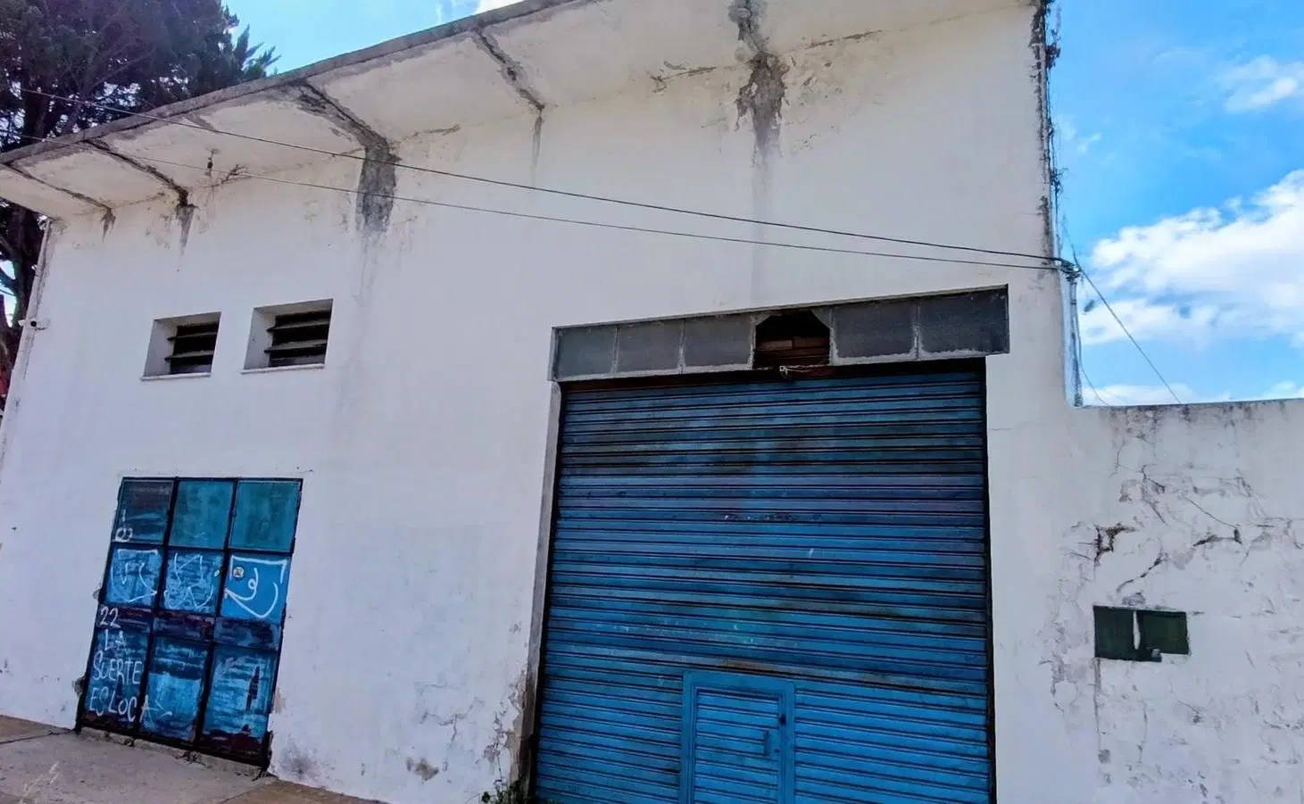 Galpón con potencial para taller, depósito, lavadero, etc... | dos ingresos | circulación interna 3