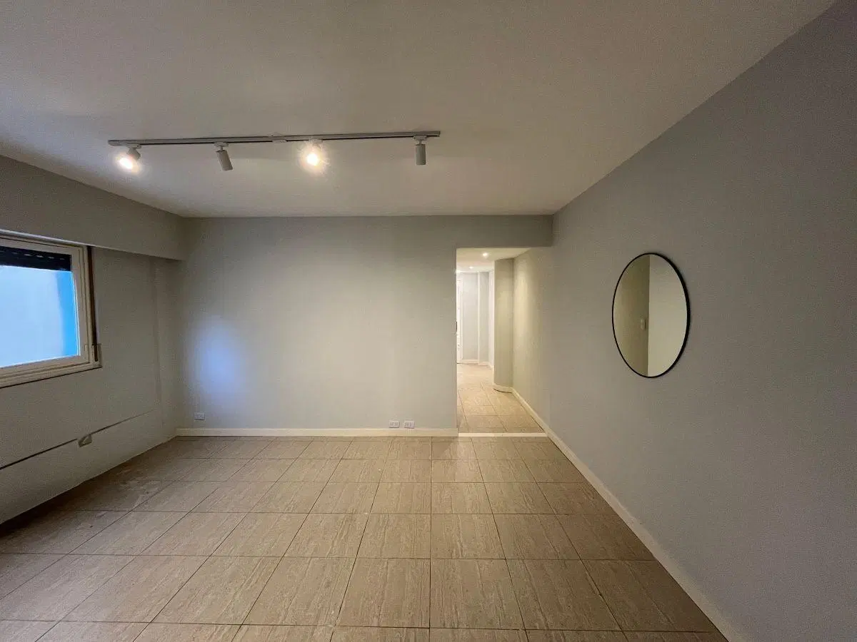 Venta - Departamento de 3 amb. en Olleros 1