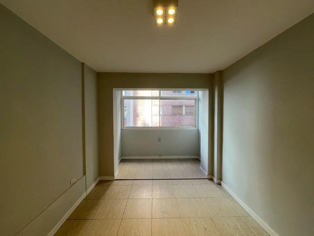 Venta - Departamento de 3 amb. en Olleros 2