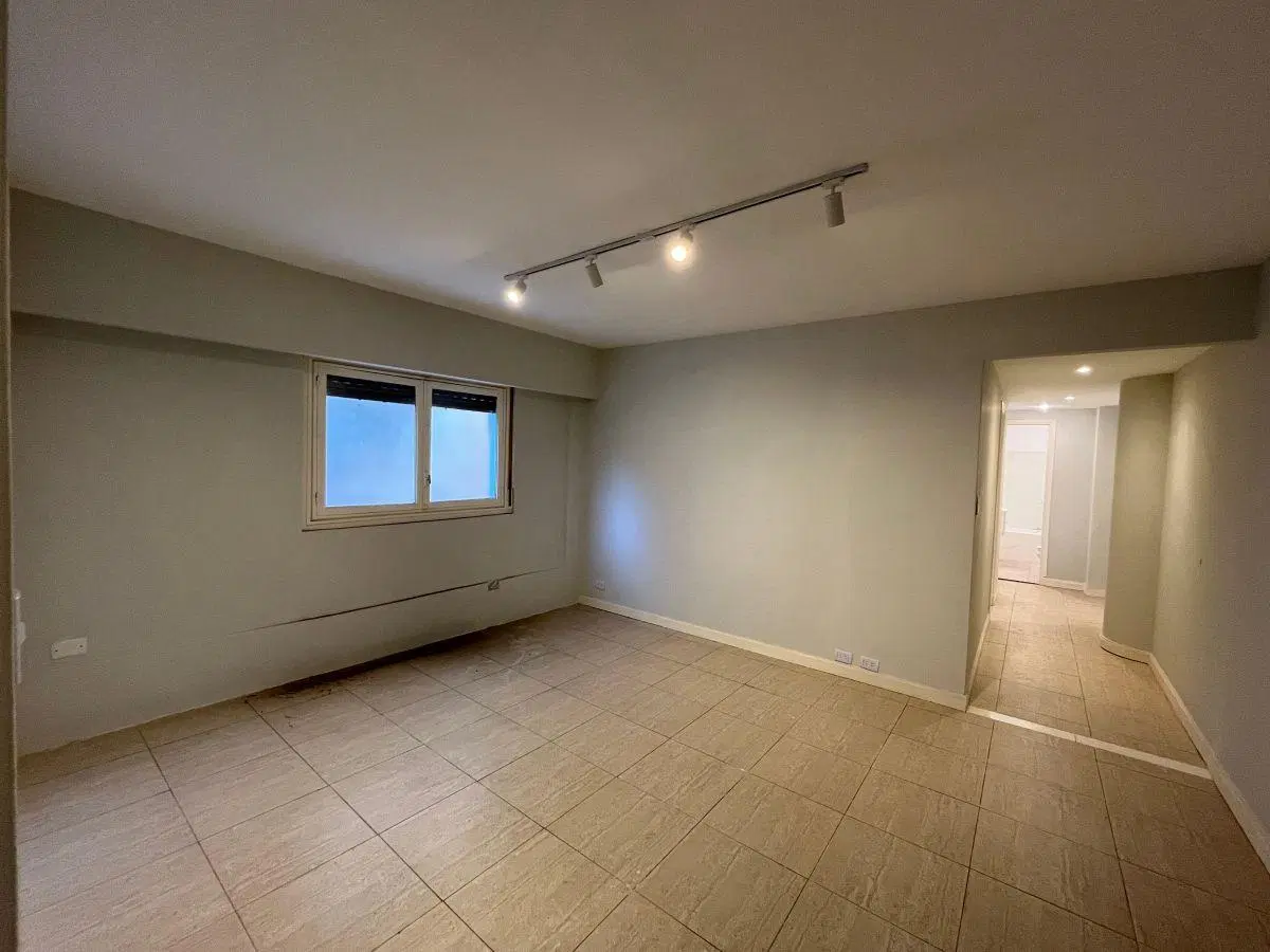Venta - Departamento de 3 amb. en Olleros 4