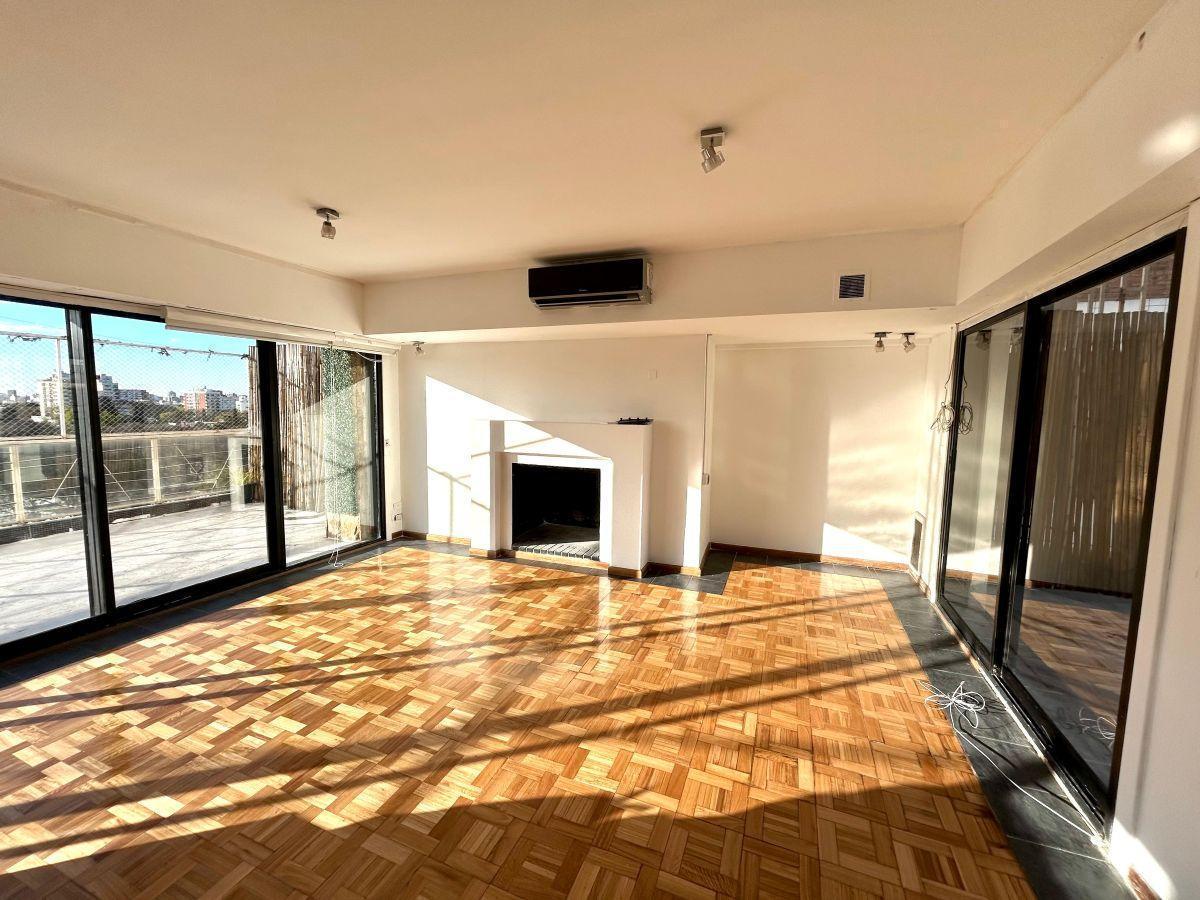 Foto de Soleado Piso. Balcón Terraza con Parrilla y Cochera Fija., imagen 1