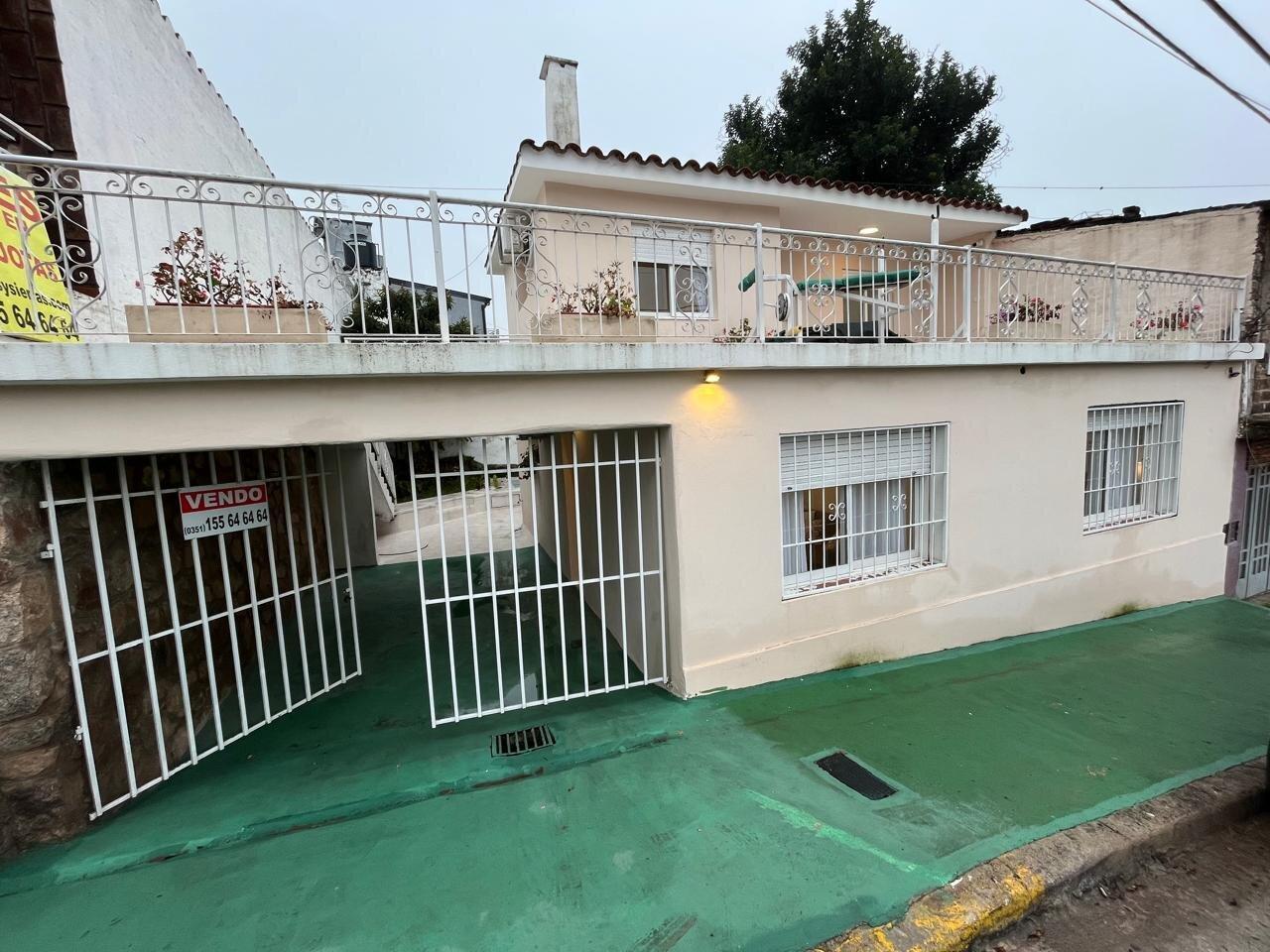 Casa amoblada en venta en Río Ceballos