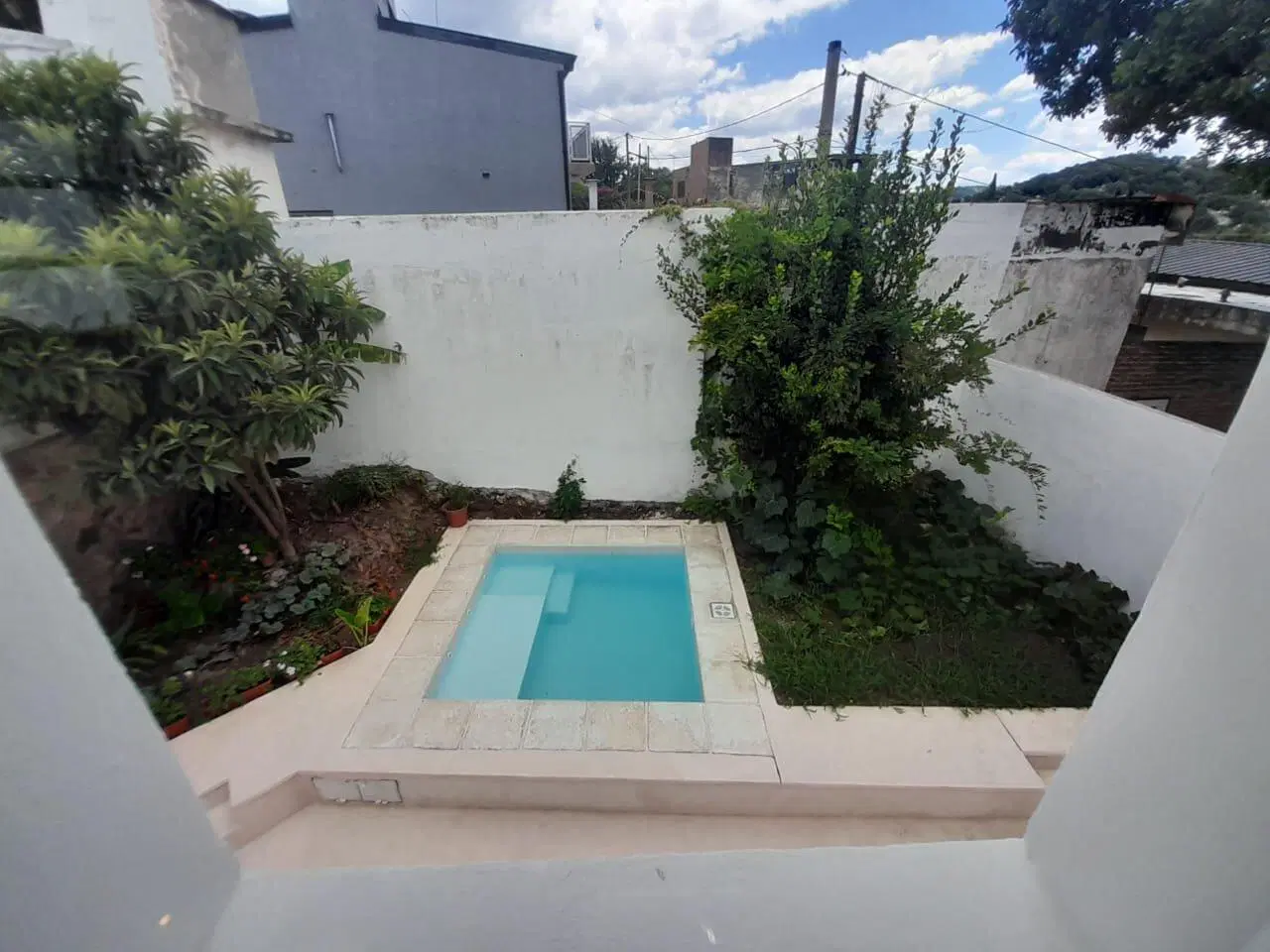Casa amoblada en venta en Río Ceballos 2