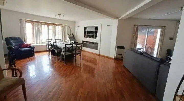 Casa en venta –Unquillo- excelente ubicación Esquina de San Lorenzo 267 y 9 de Julio 5