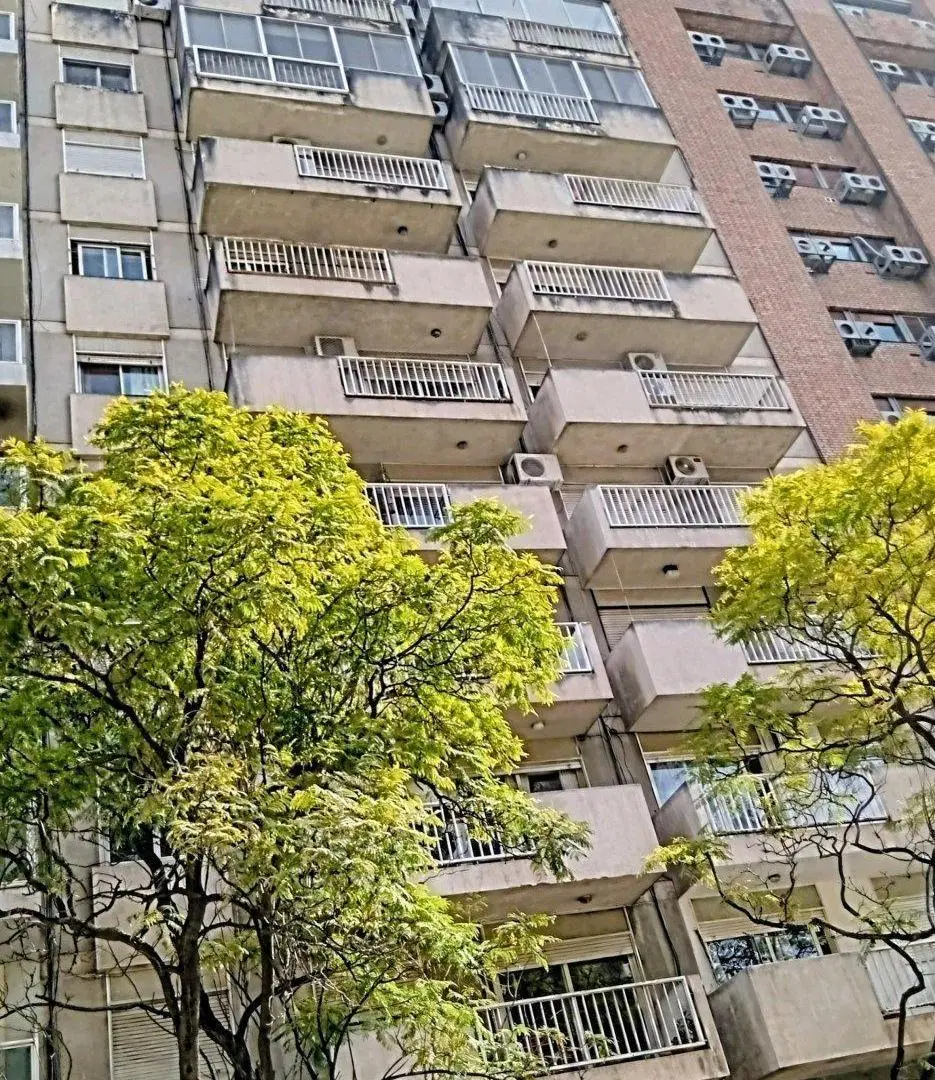 Venta de semipiso Sobre Bv Chacabuco primera cuadra 2