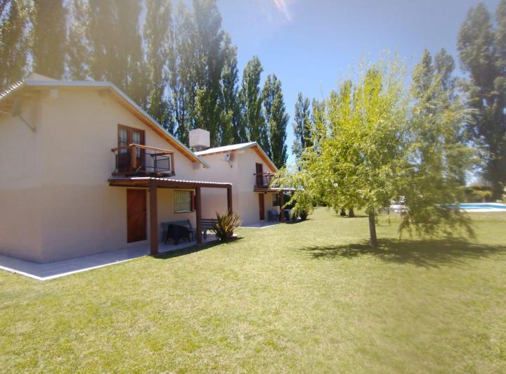 Casa con lote gigante: 2.500 m² para construir, vivir o invertir 3