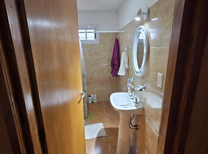 Casa Autosustentable Amoblada en La Cumbre 2