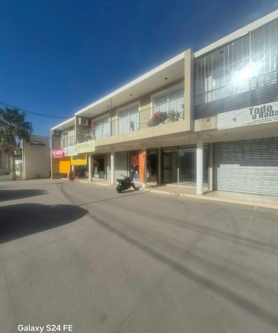 Foto de GISELA ZUMER- SERVICIOS INMOBILIARIOS- VENDE:, imagen 1