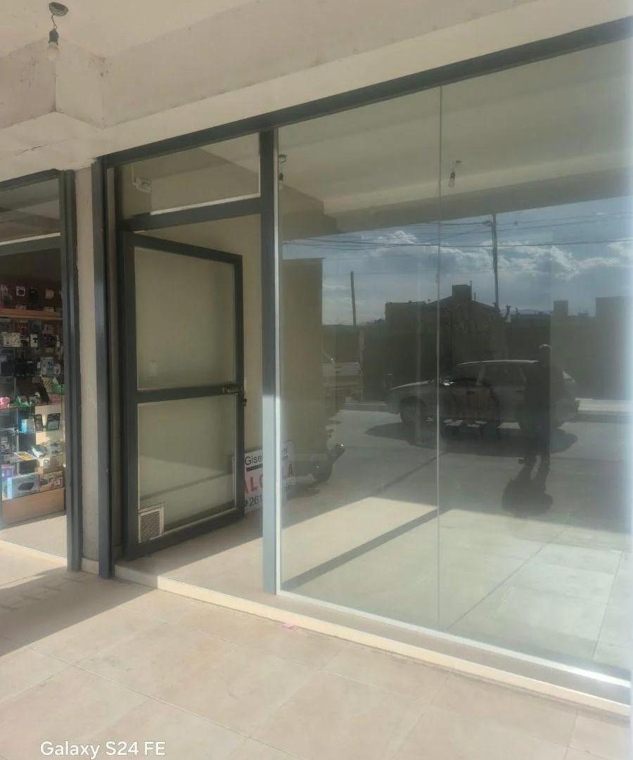 Foto de GISELA ZUMER- SERVICIOS INMOBILIARIOS- VENDE:, imagen 2