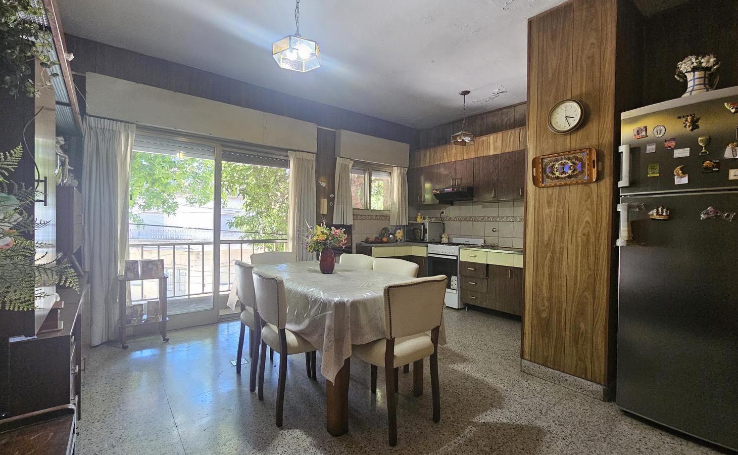 Venta casa planta alta con cochera