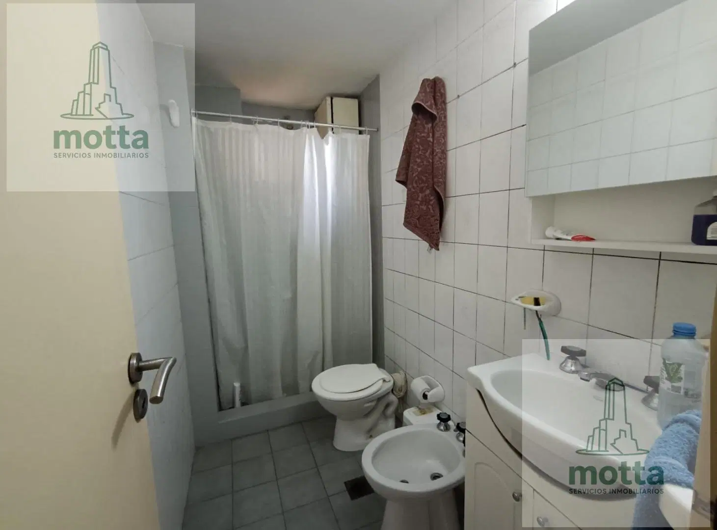 VENTA MONOAMBIENTE DIVIDIDO CON BALCON EN ABASTO 3